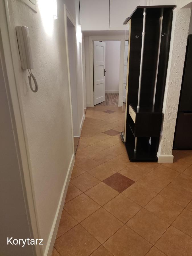 Mieszkanie Blisko Targow Poznanskichアパートメント エクステリア 写真